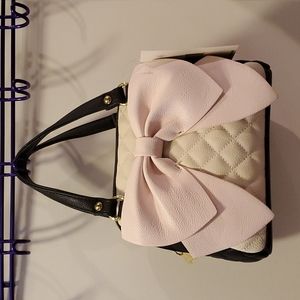 Betsey Johnson Mini Domed Bow White Quilted Satchel Purse with Pink Bow